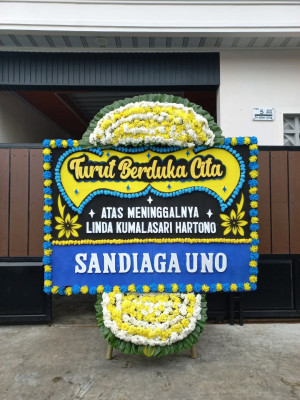 Papan Bunga Duka di Karang Tengah